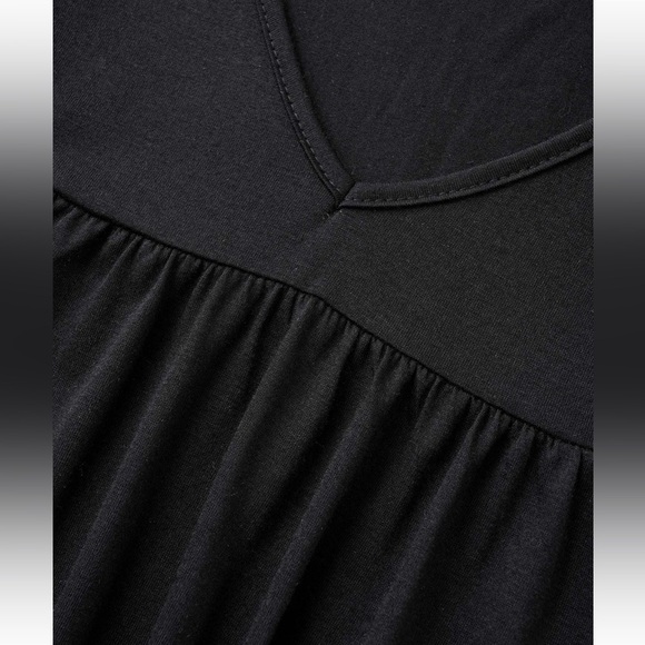 BloomChic Plus Size 4XL Solid Gathered Ruffle Trim Flounce Sleeve T-shirt us26 - Picture 5 of 7